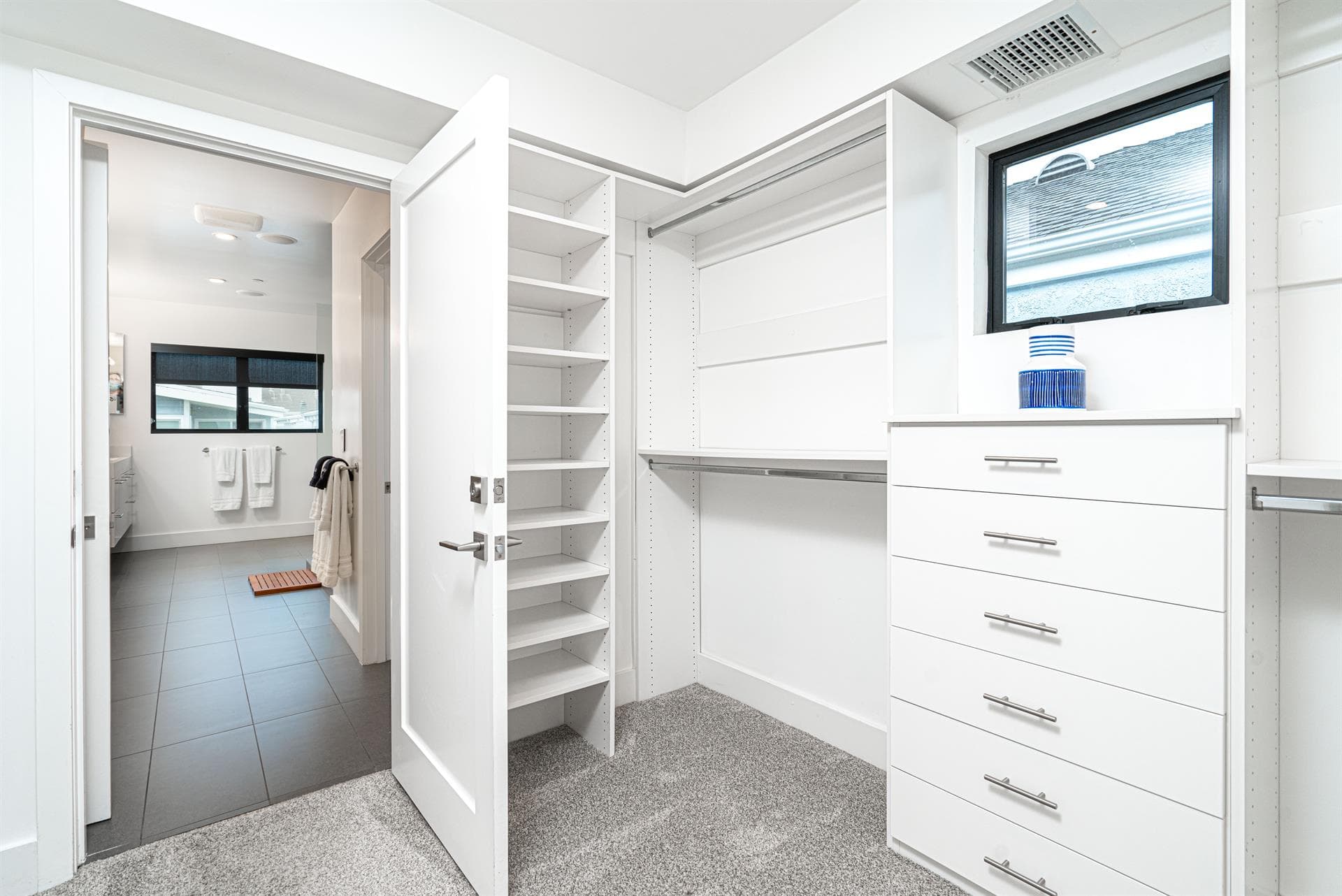 Balboa Breezeway - Image 9