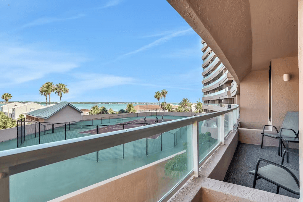 Sandy Foot Residence - Image 2