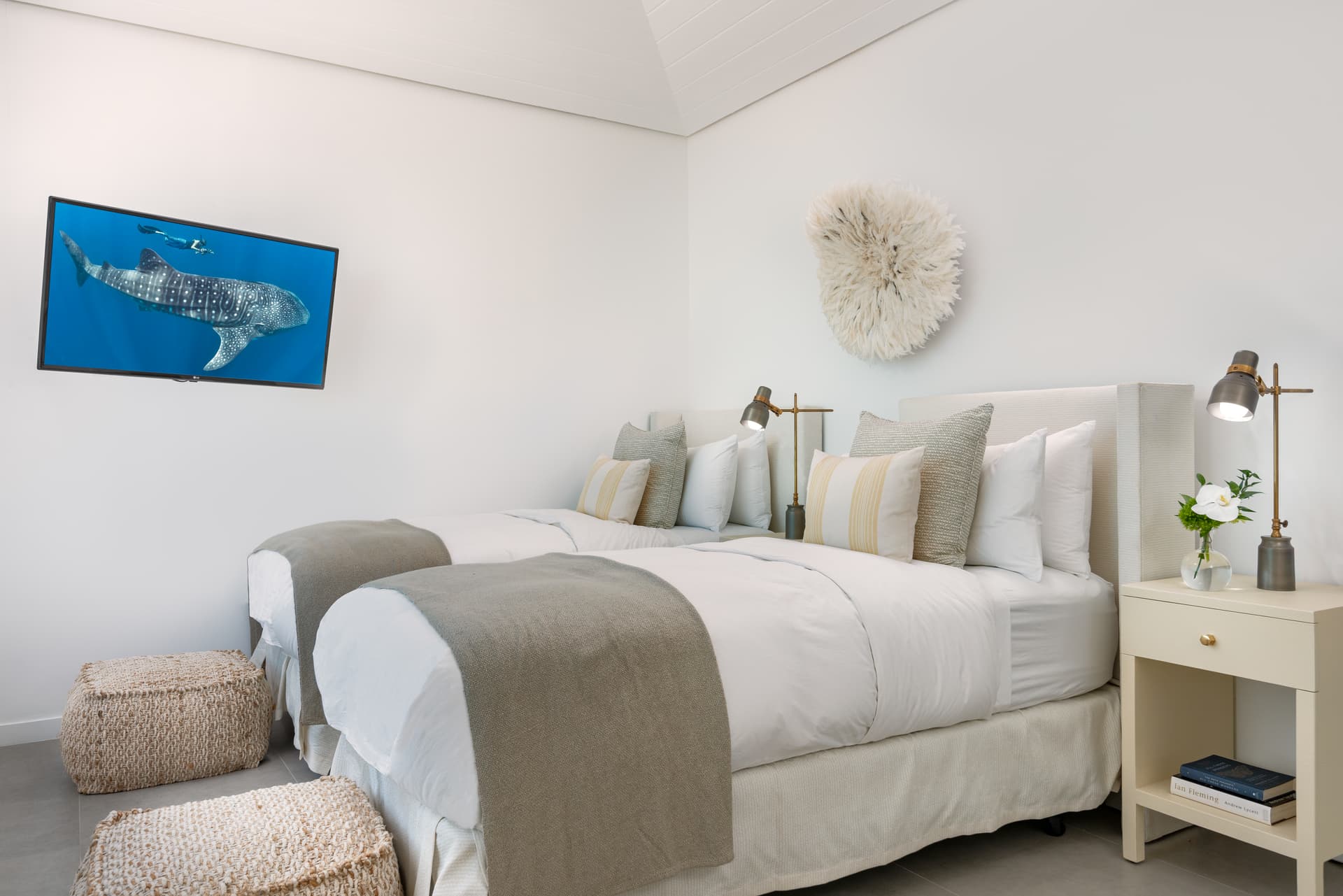 Long Bay Seven Bedroom Beachfront Villa - Image 12