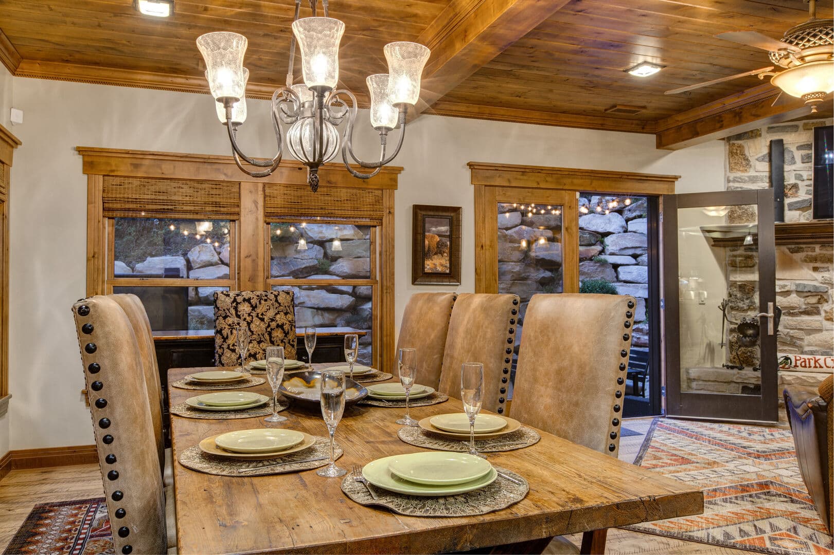 Daly Canyon House - Image 10