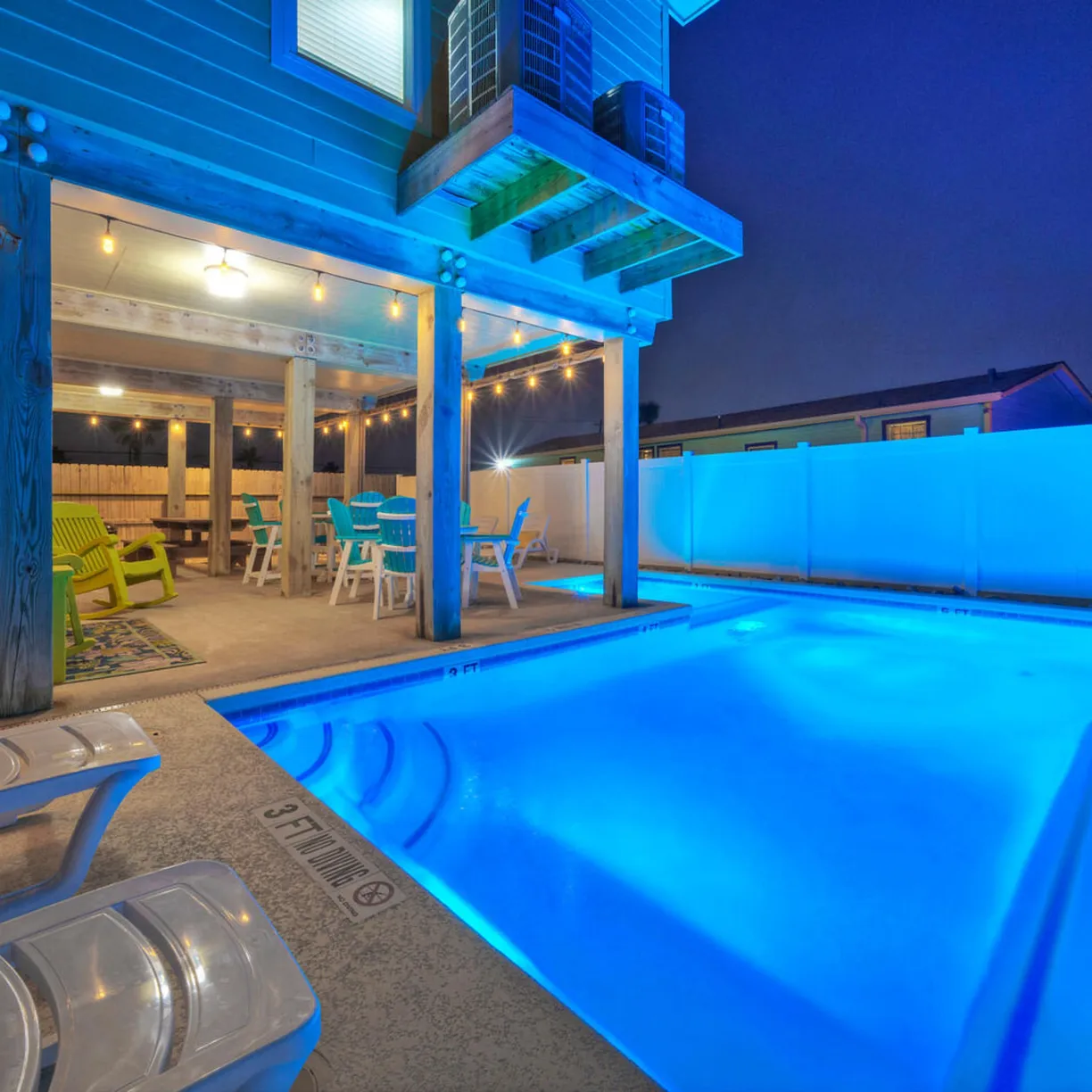 Moxy's Beach House - Image 80