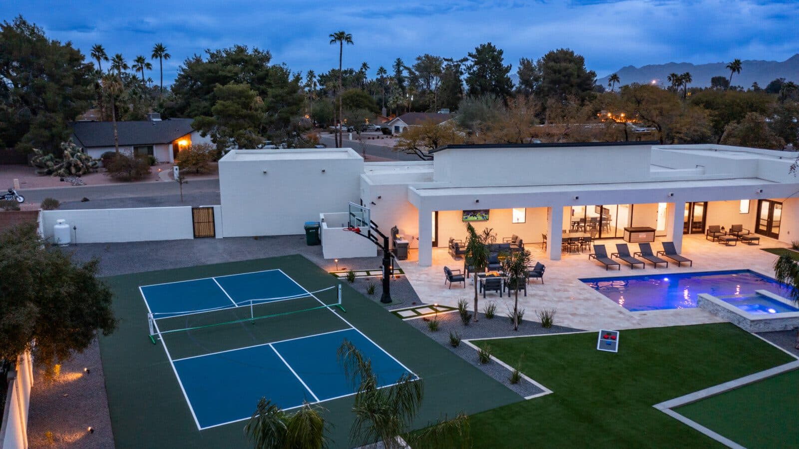 Palm Silhouette Villa - Image 40