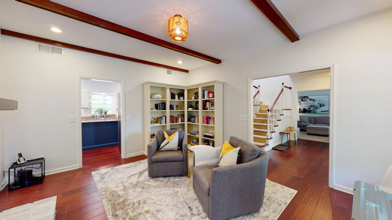 Swing House - Image 14