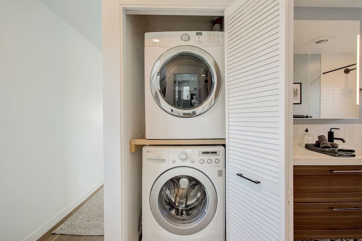 Sunset Paradise - Image 38