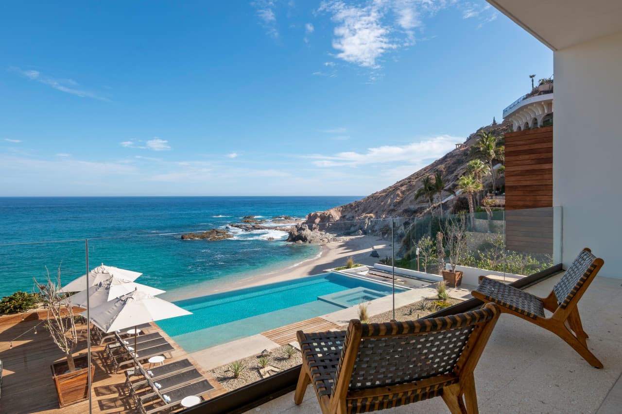 Private Beachfront in Palmilla - Image 42