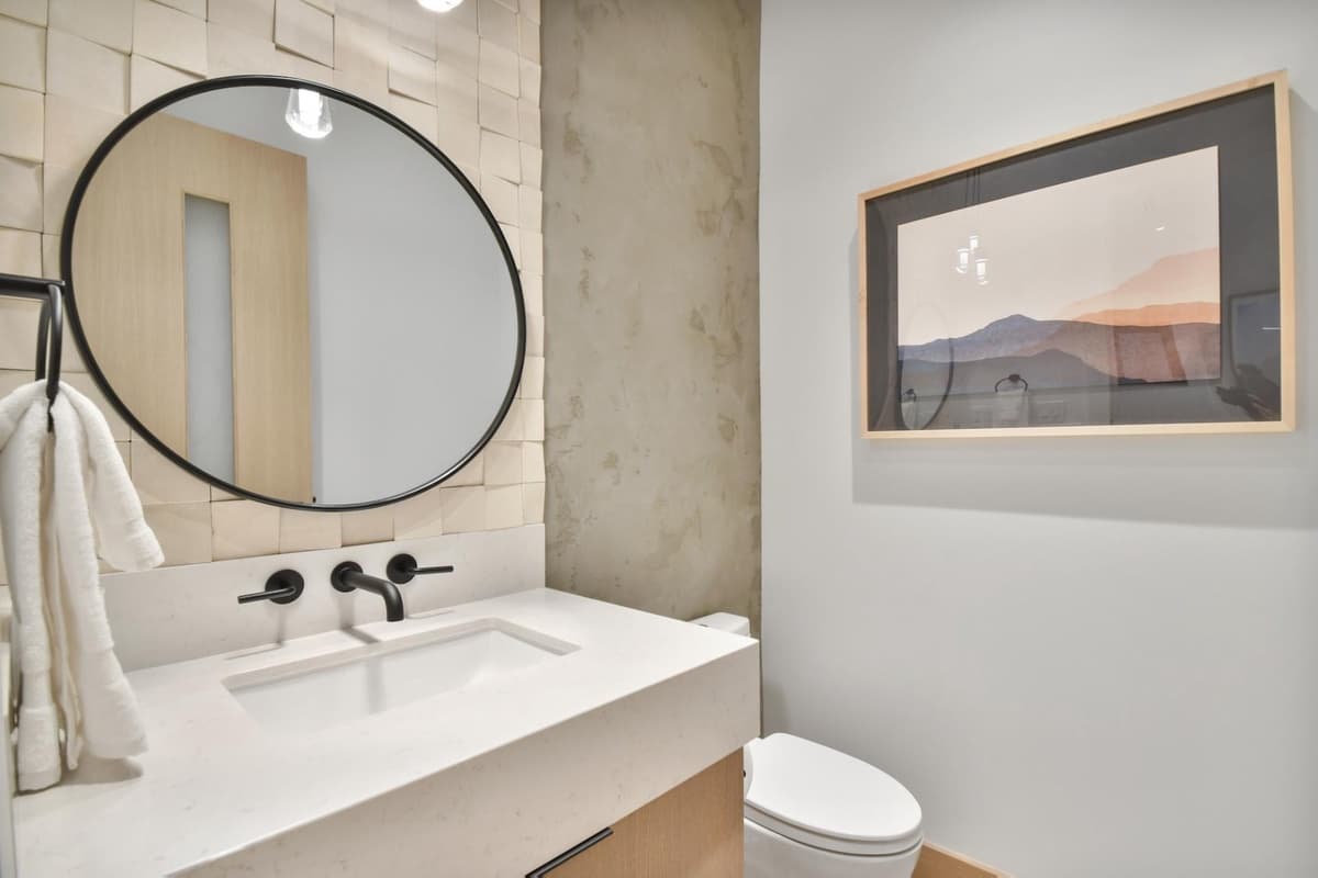 Kings Crown #103 - Image 23