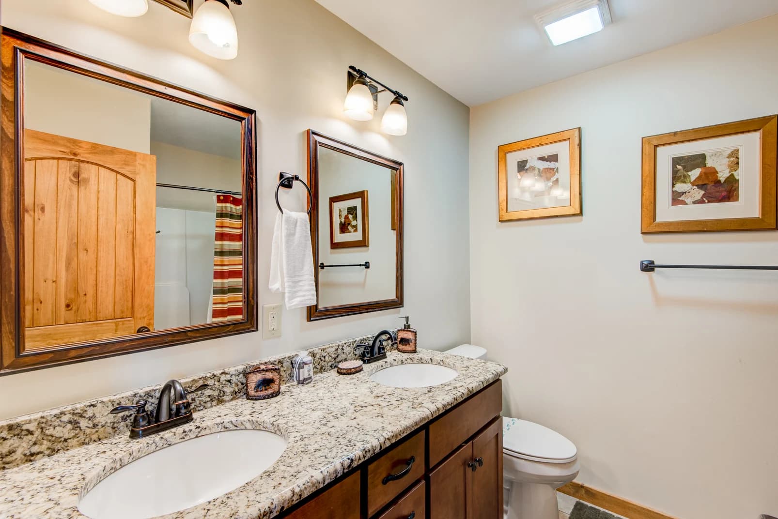 Aussies Den - Image 35