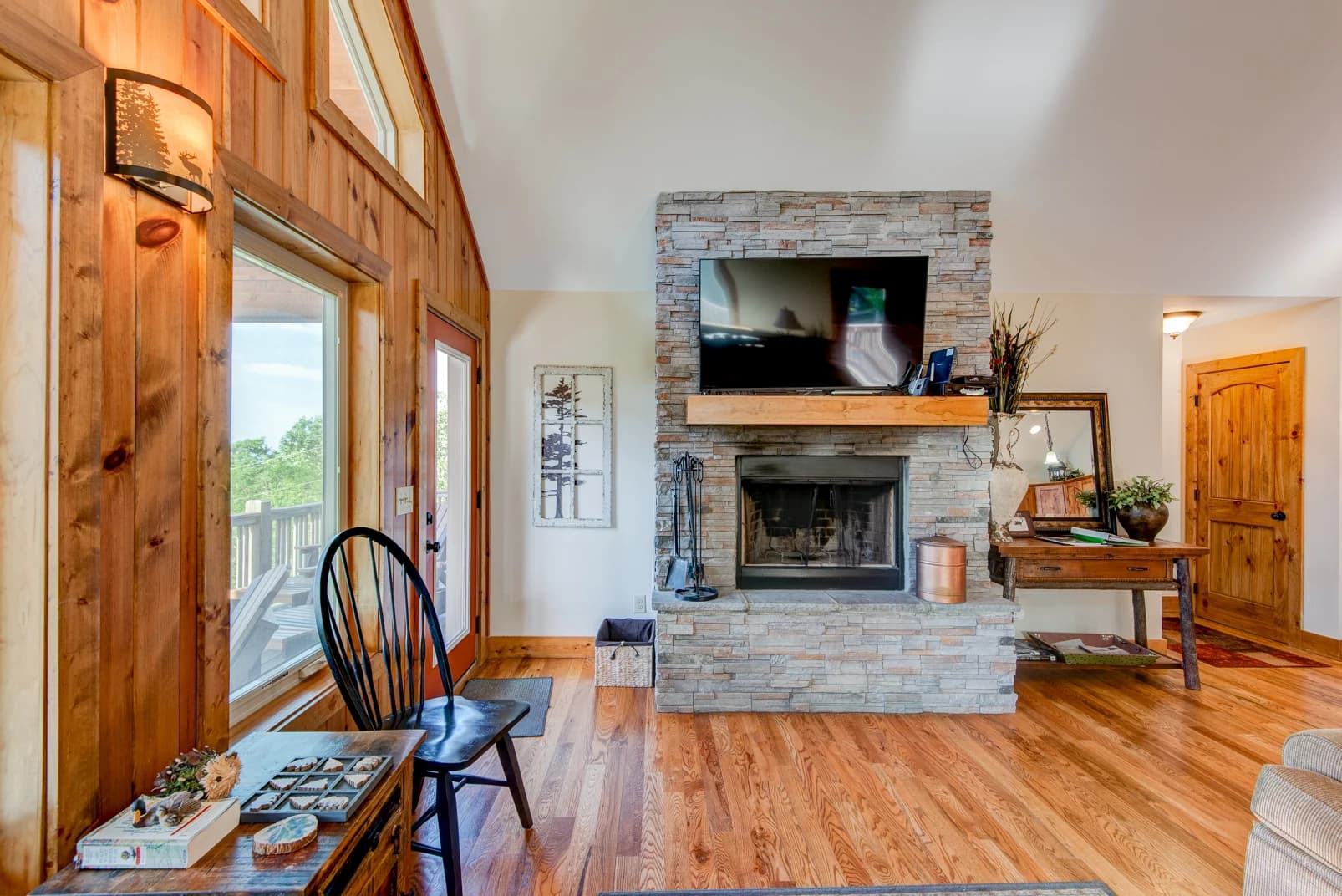 Aussies Den - Image 10