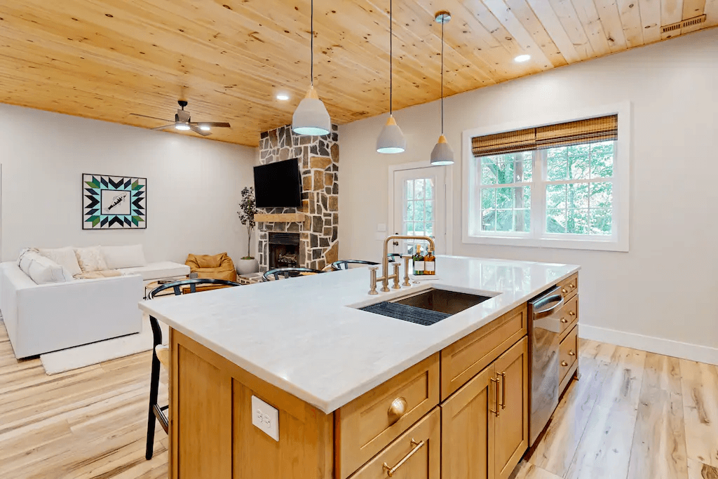 River Rock Cottage - Image 9