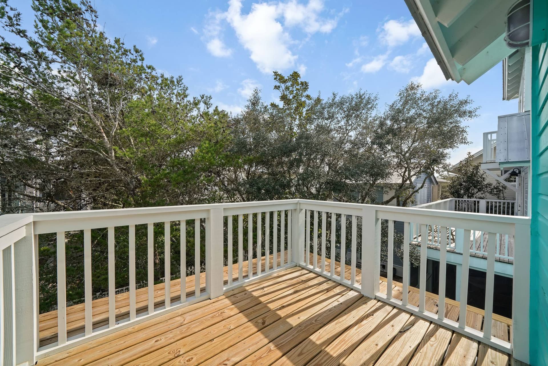 Salty Dogs House - Image 29