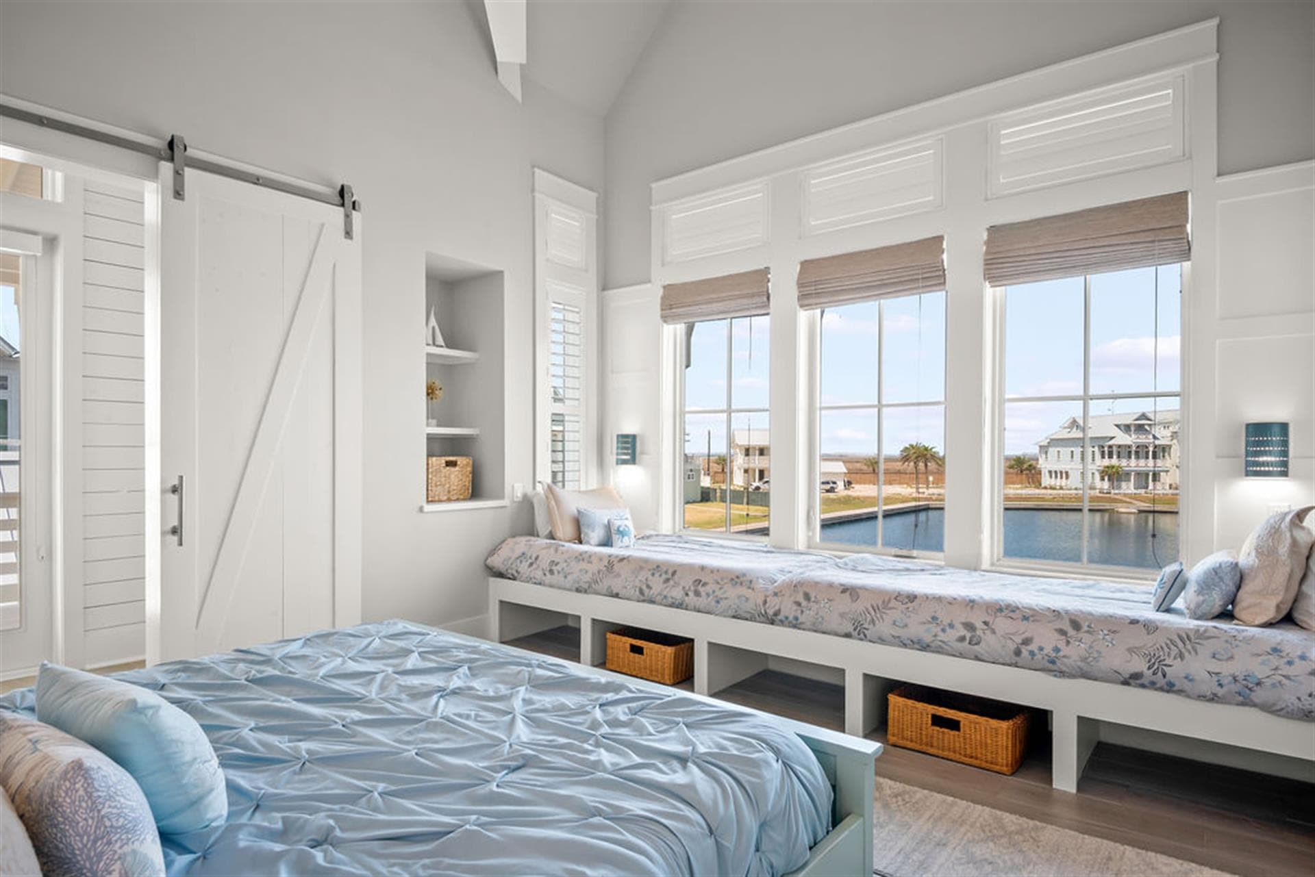 S'mores at the Shore - Image 14