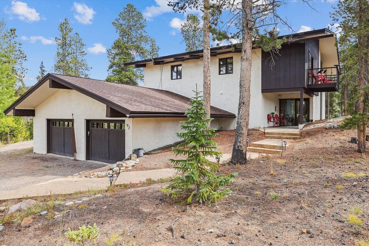 Miners Peak Residence - Image 39