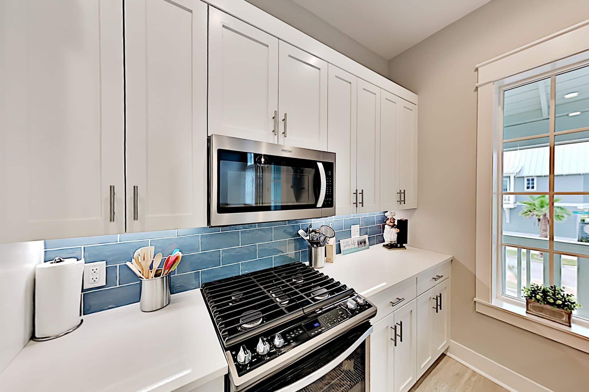 Crab Manor - Image 7