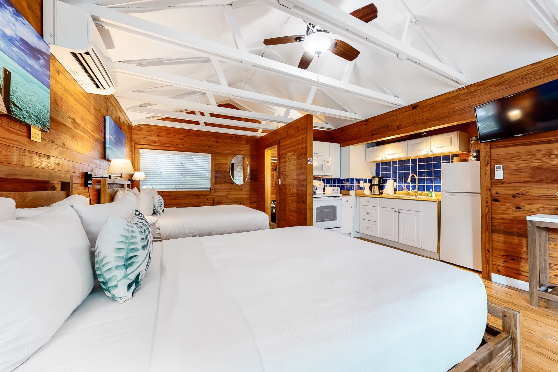 Papa's Hideaway - Image 15