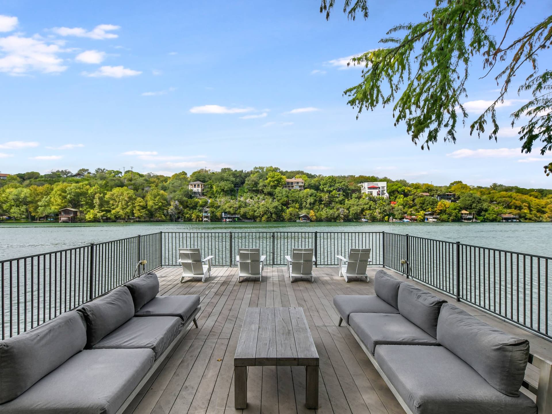 Emerald on Lake Austin - Image 16