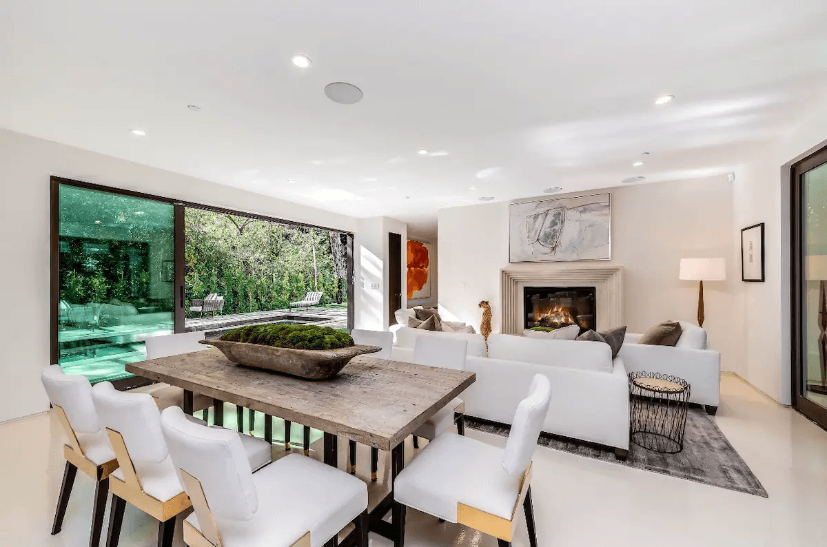 Hollywood Regency Villa - Image 8