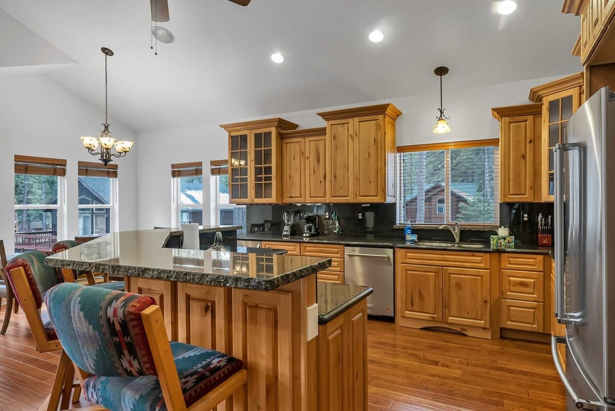  Steelhead Family Home - Image 2