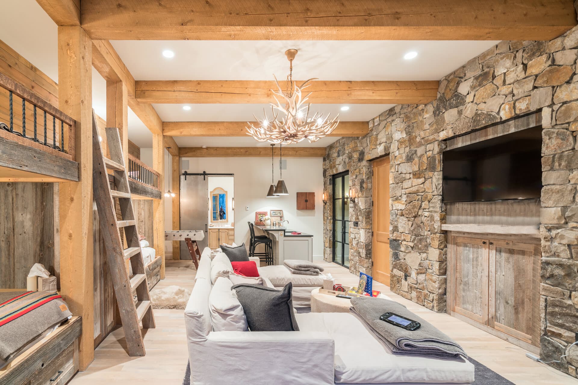 Russell Home - Image 5