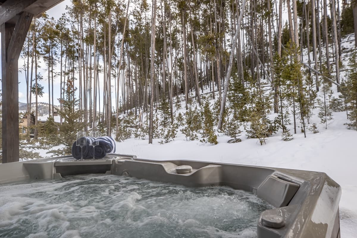 Highlands Cabin #36 - Image 4