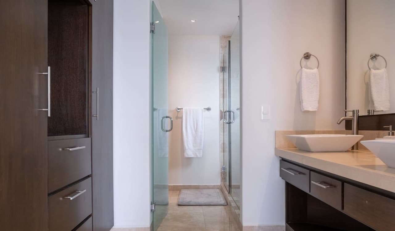 Ziva Condo - Image 49