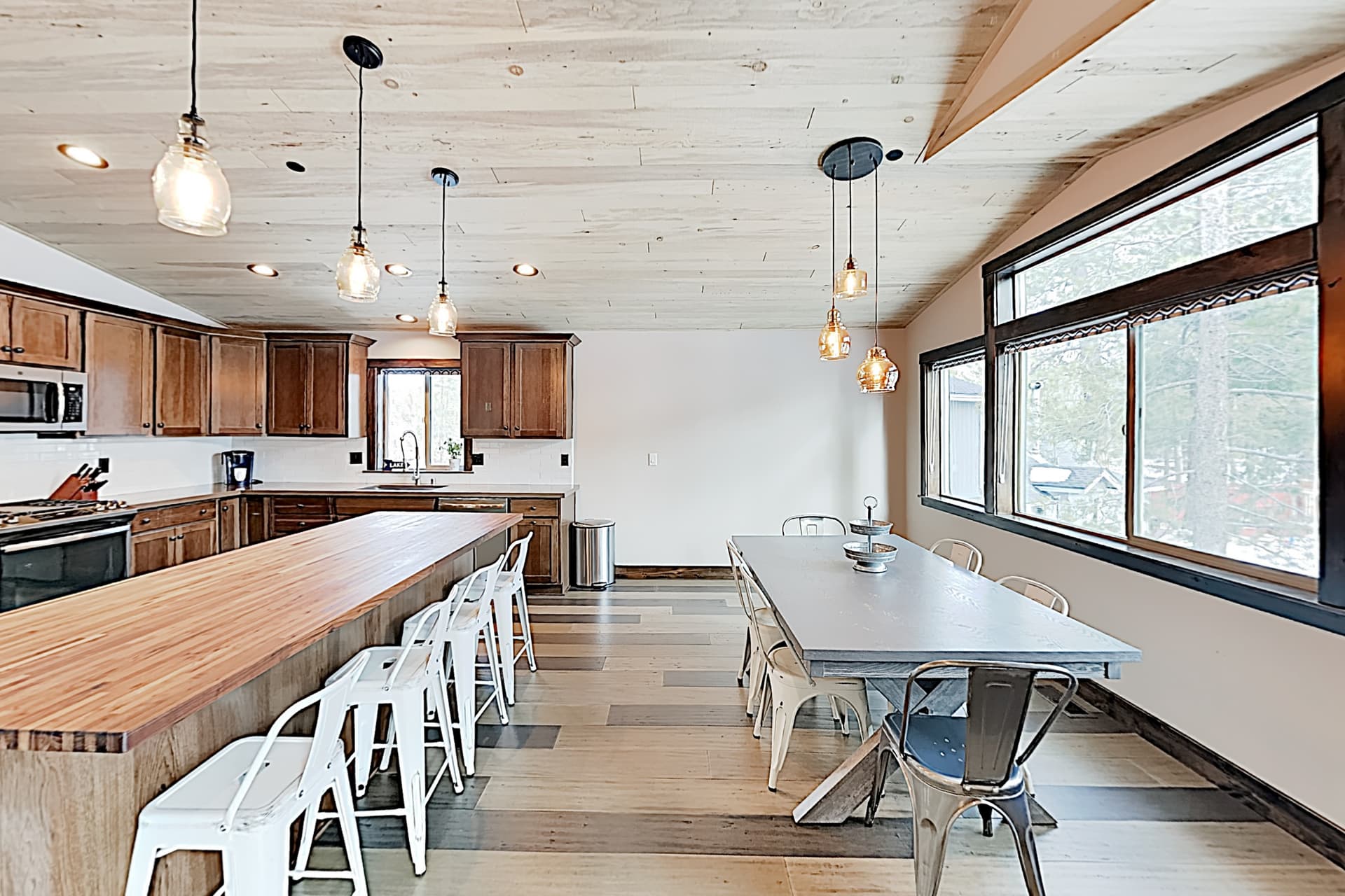 Arrowhead Adventures House - Image 5