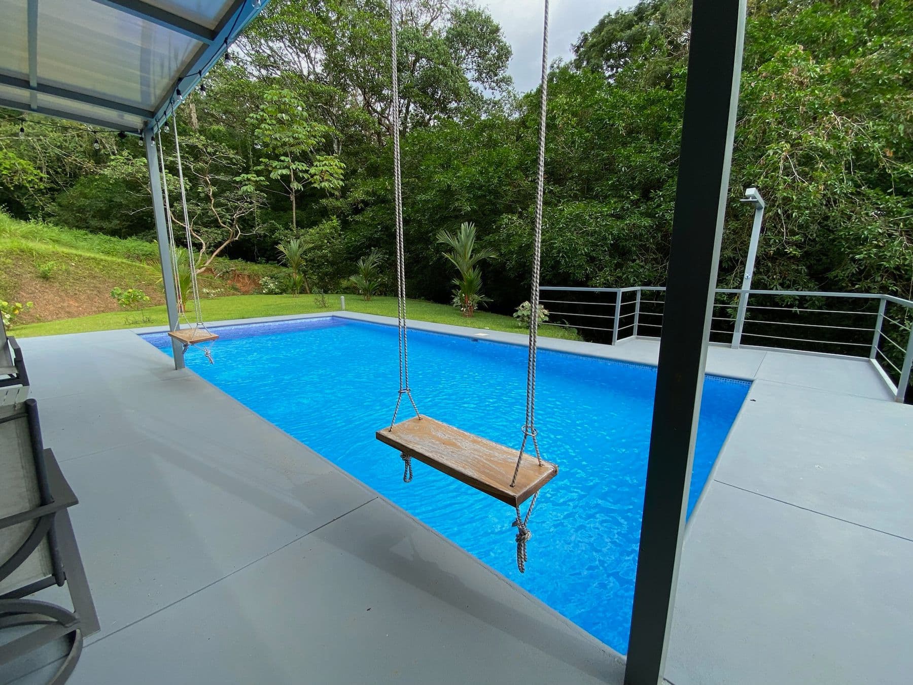 South Family Home - Image 4