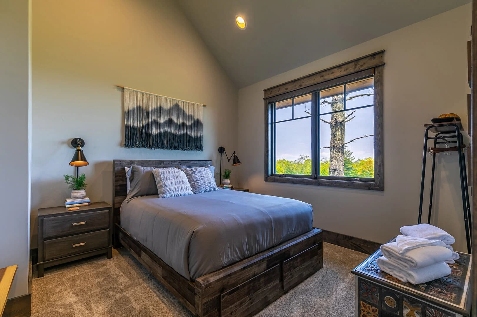 Just Bluffin' at Eagles Nest - Image 14