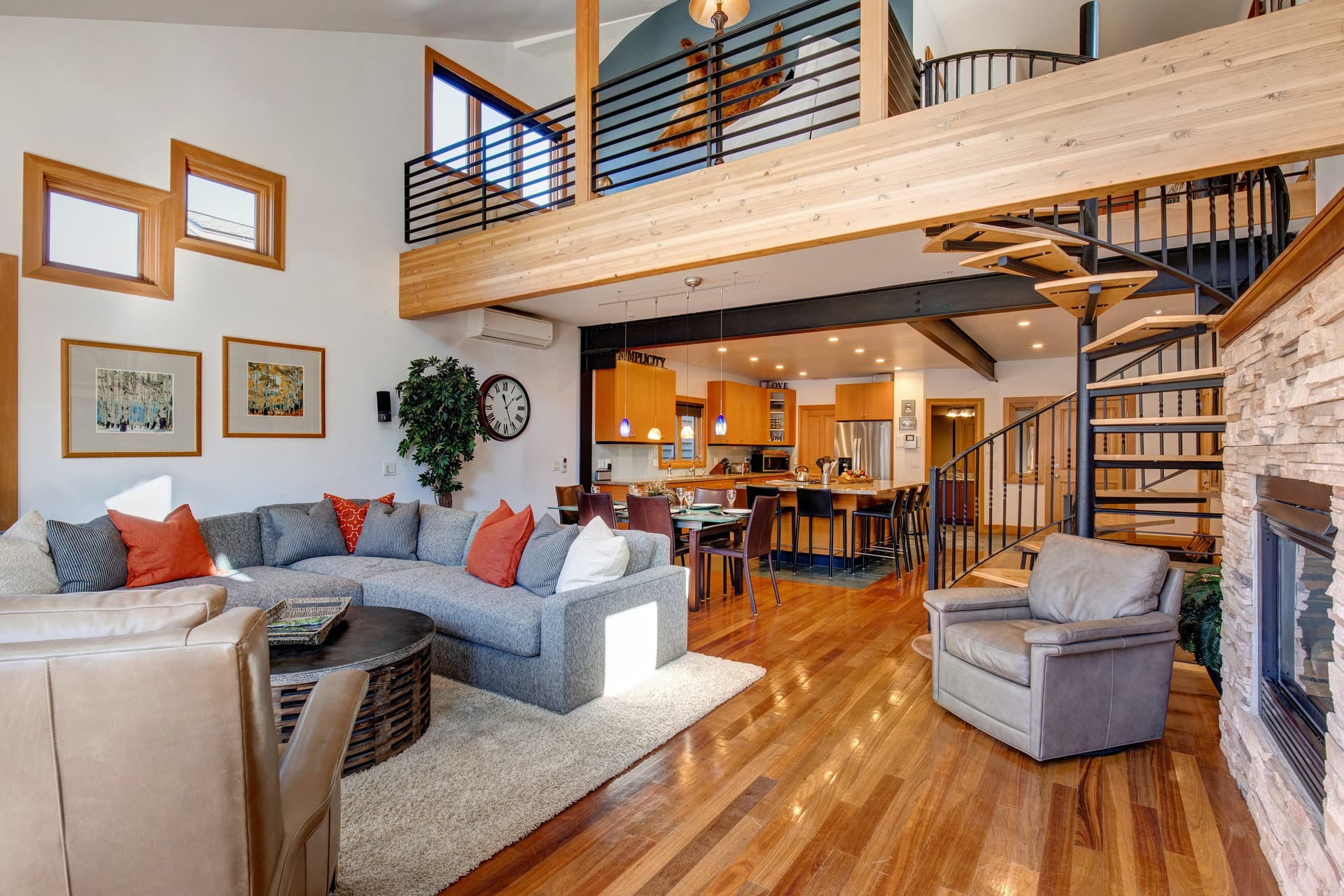 Old Town Overlook House - Image 4