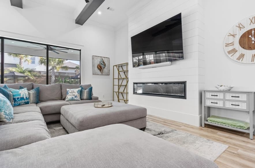 Happy by the Sea - Image 14