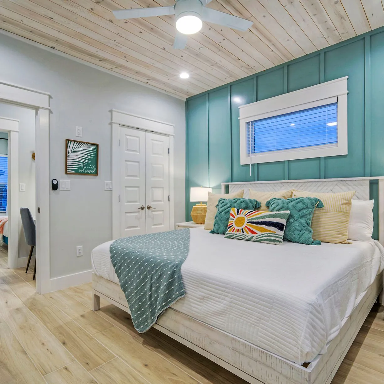 Swinging Easy - Image 19