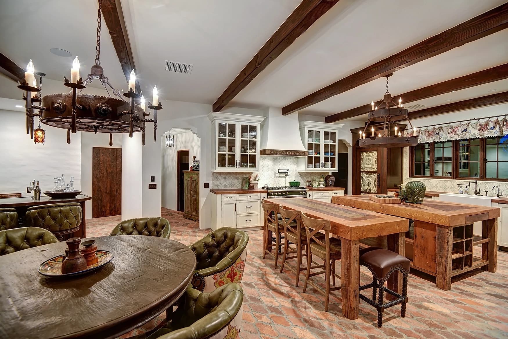 Dorado Vida Estate - Image 15