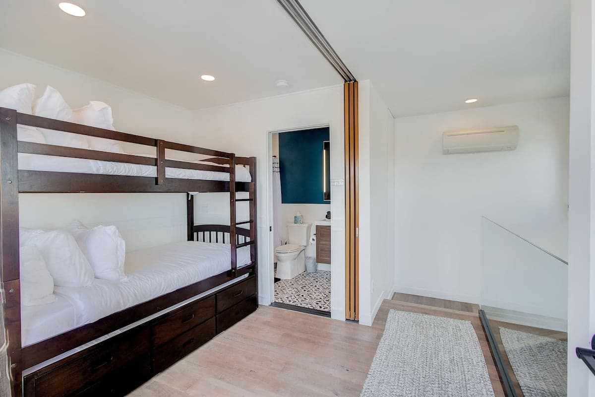 Sunset Paradise - Image 26