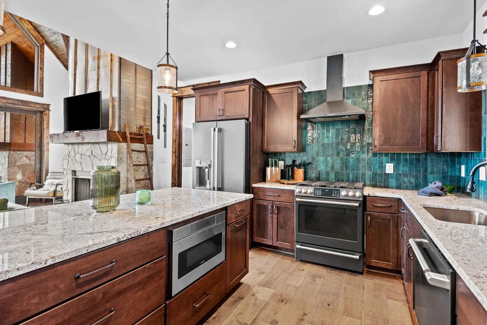 Llama Creek Cabin at Eagles Nest - Image 10