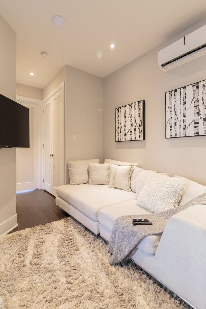 Waverly Home - Image 2