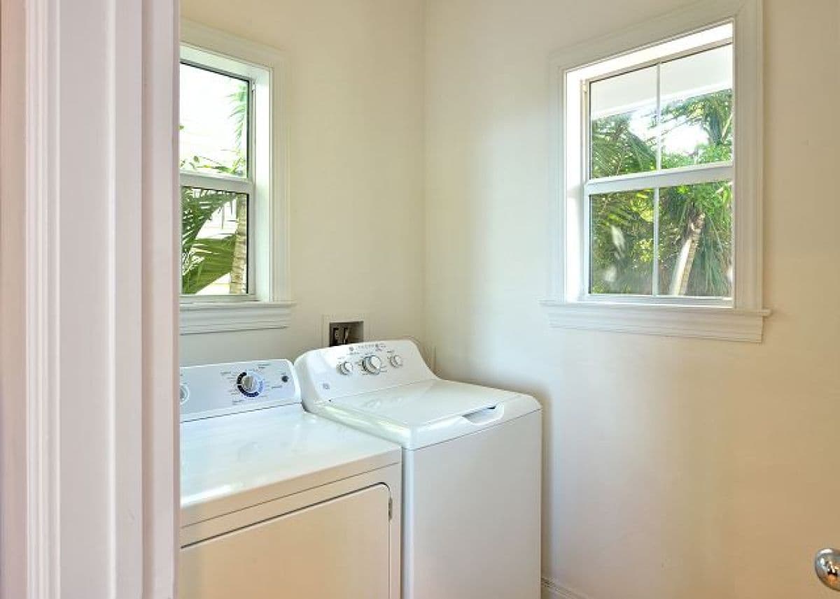 Coastal Comfort - Image 31