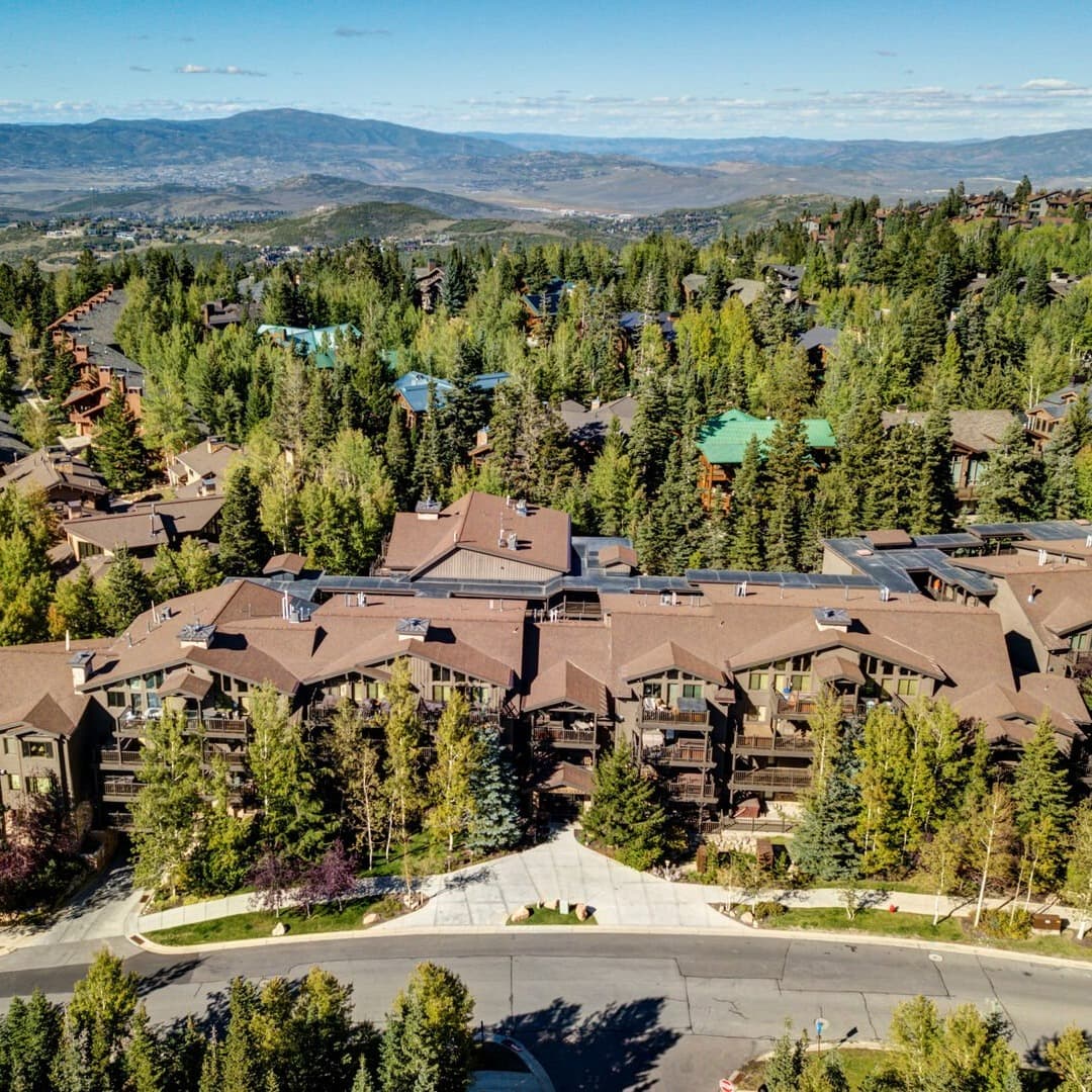 Black Bear Residence - Image 1