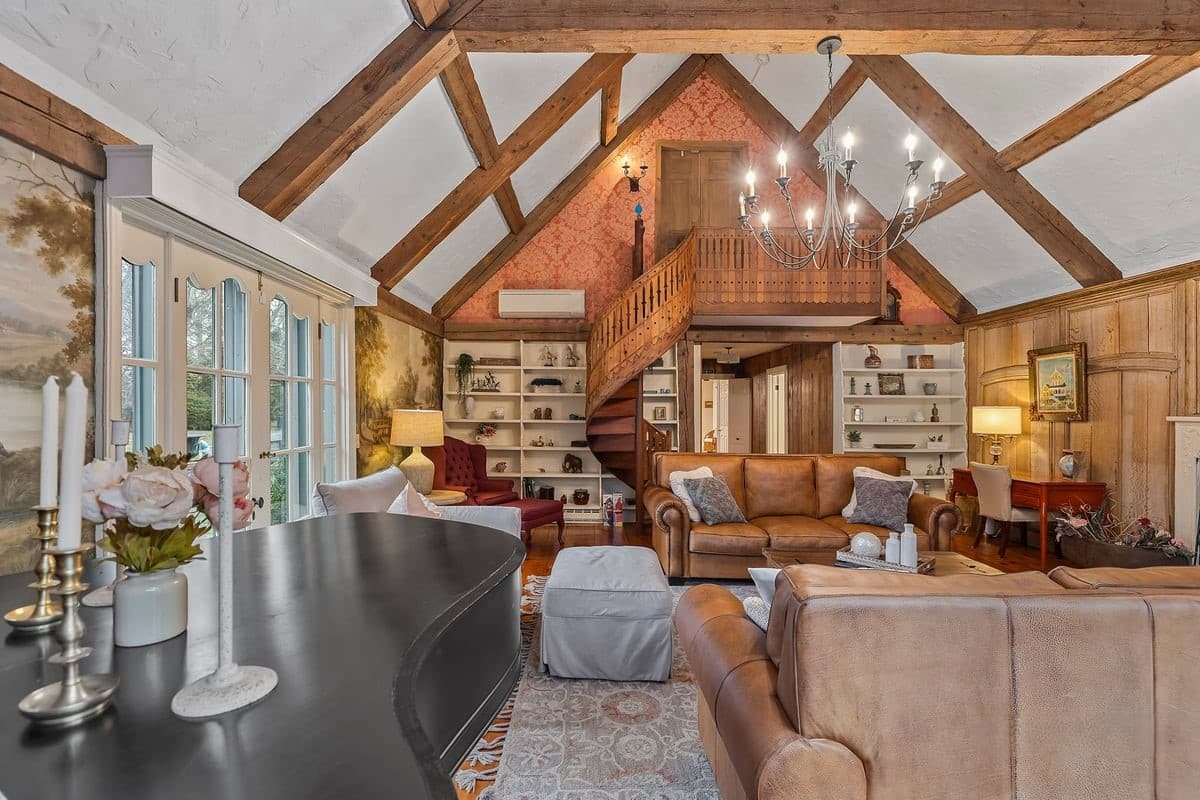 Brewster Barefoot Bliss - Image 15