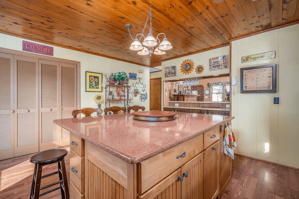 Skyland Home - Image 8