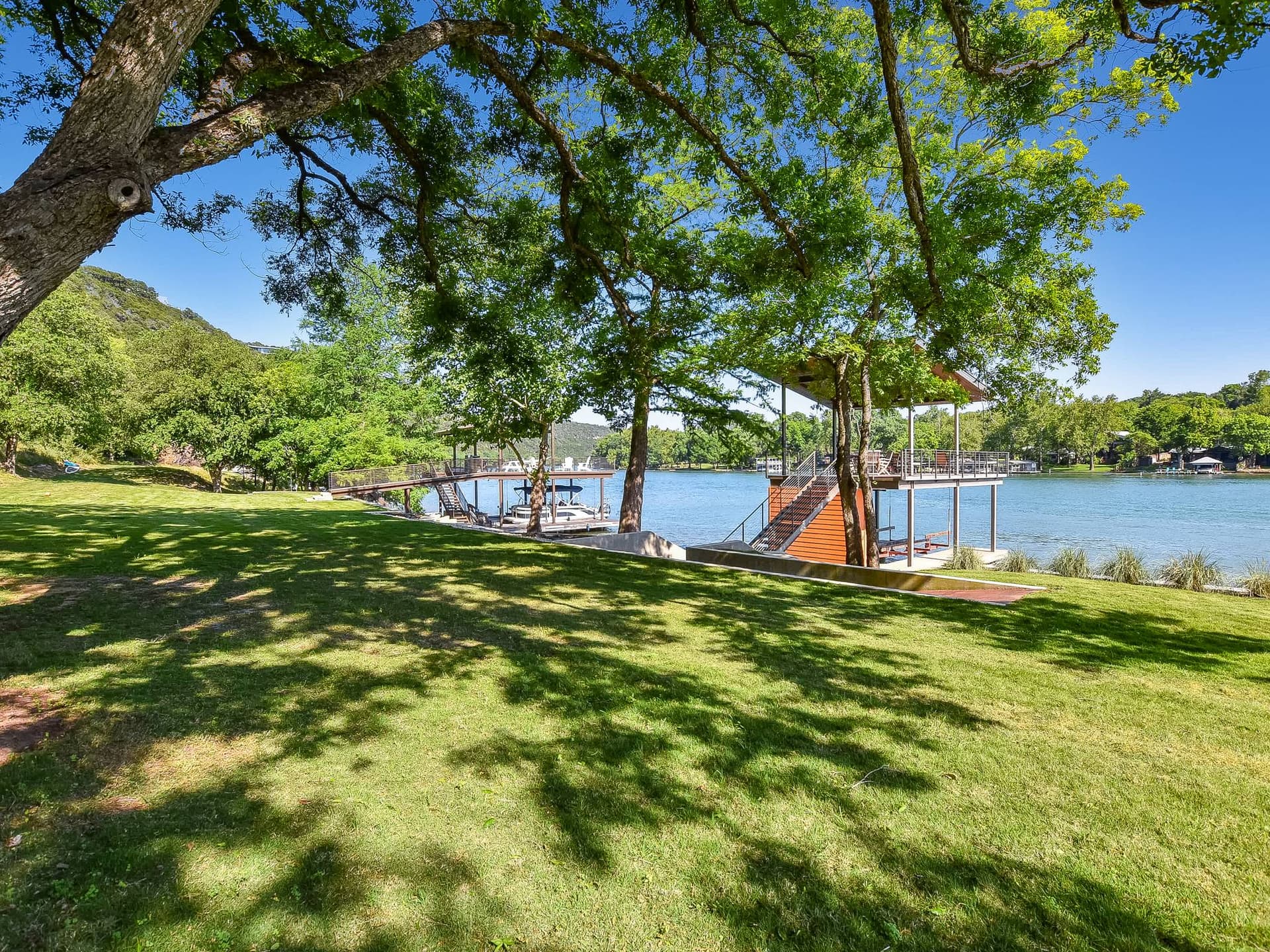 Lakeview on Lake Austin - Image 37