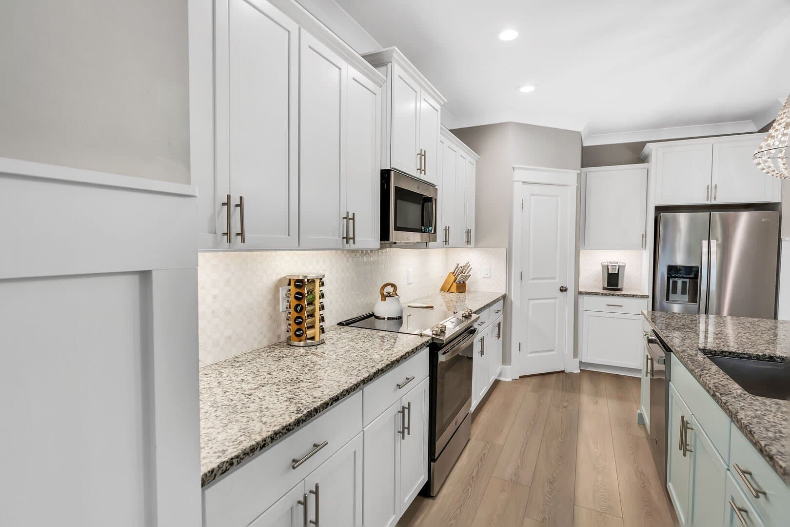 Sunshine Beach Home - Image 15