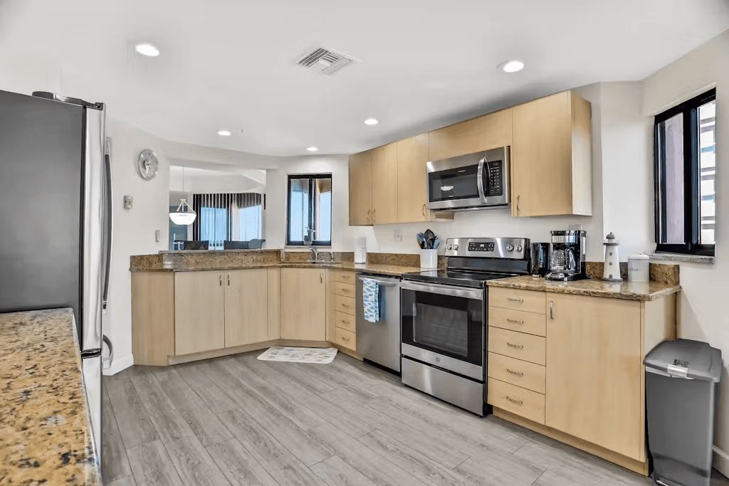 Sandy Foot Residence - Image 2