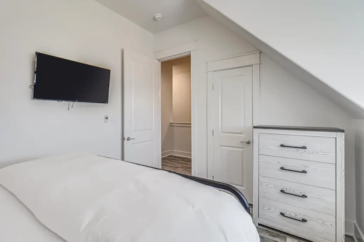 Good Life Home - Image 30