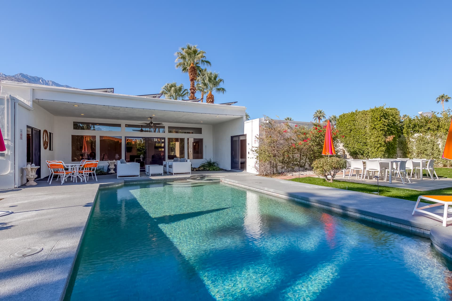 Mountain View Oasis House - Image 4