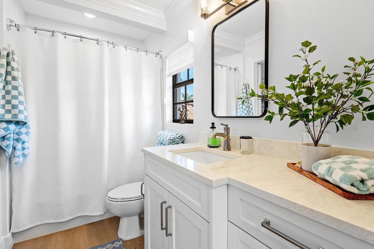 Intracoastal View Home - Image 19