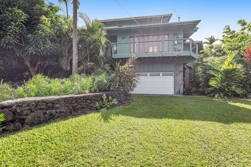 Manini Beachfront Getaway - Image 1
