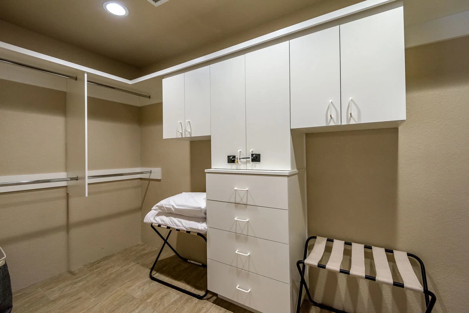 Dove Wing Knoll - Image 25