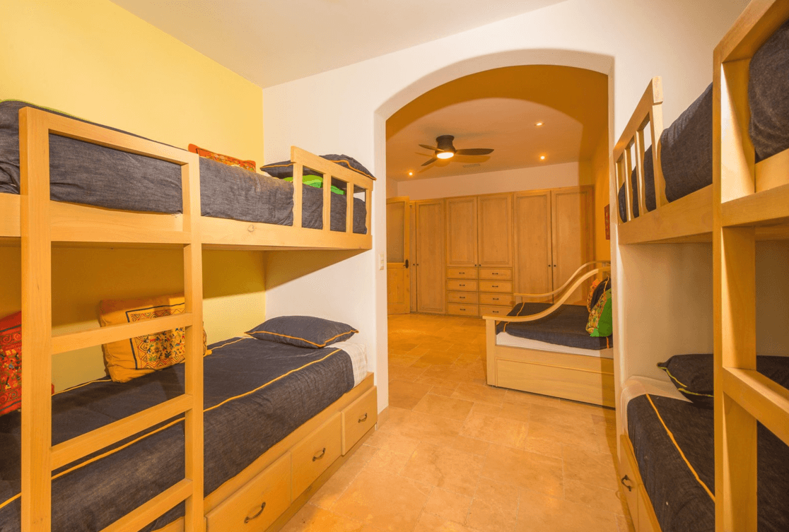 Dos Casas Estate - Image 29