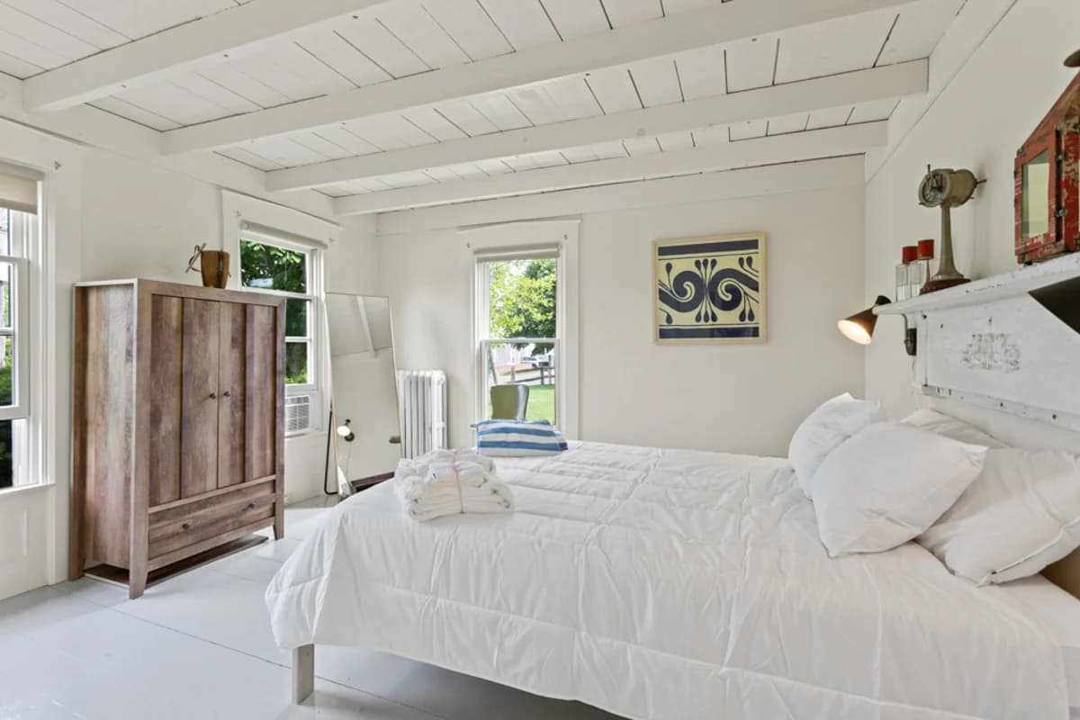 Chatham Farmhouse - Image 16