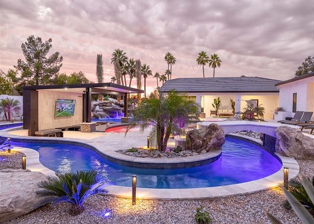 Estate on the River - Image 12