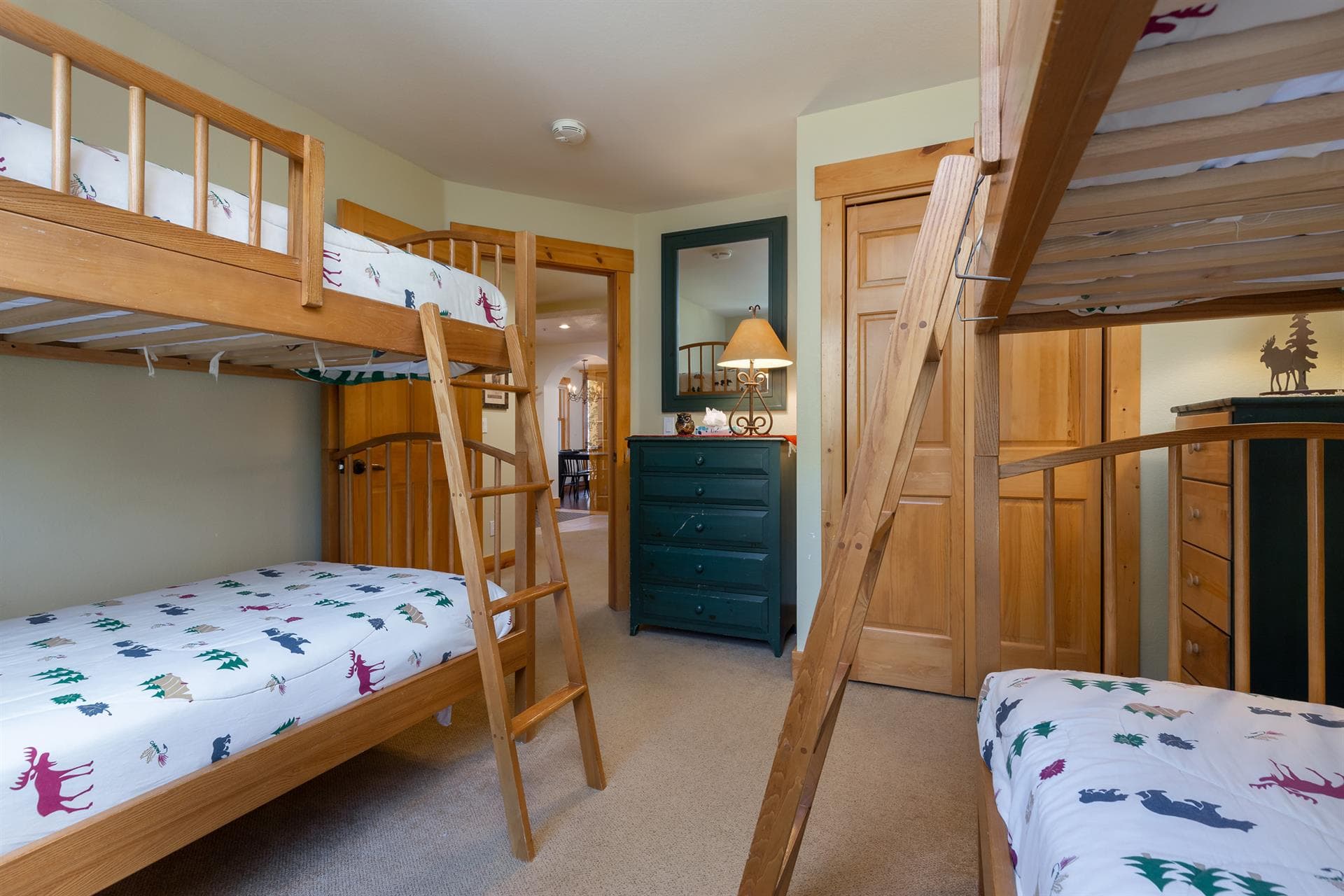 Treetop Haven Retreat - Image 14